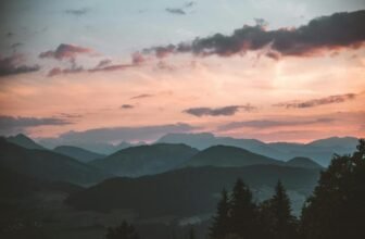 How to Create Breathtaking Landscape Photography With Natural Lighting